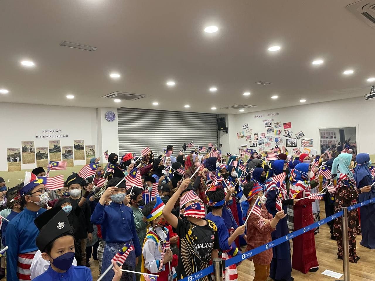 Pelajar Al Faizeen dalam sambutan Hari Kemerdekaan